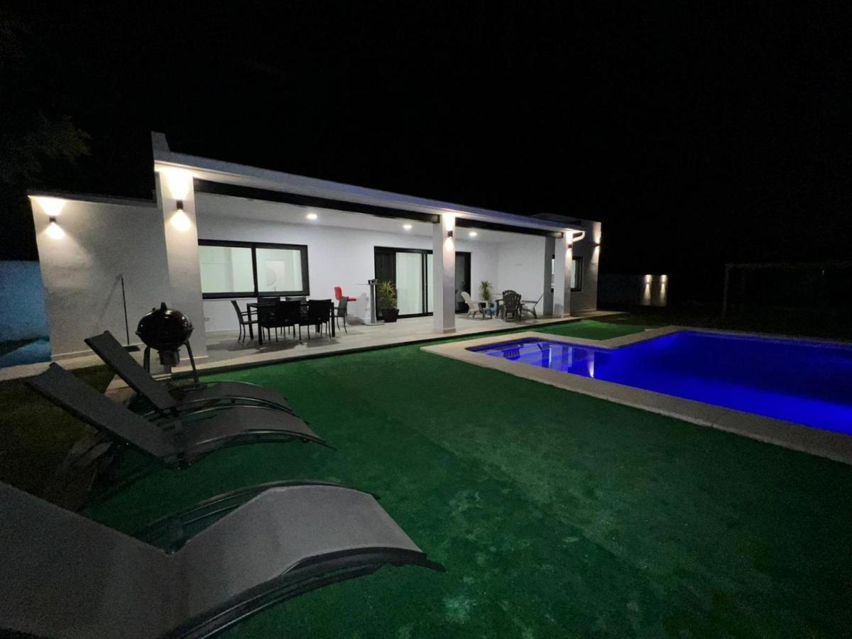 Villa Ole Tu Andalucia Sanlúcar la Mayor Esterno foto